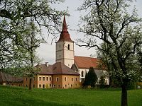 Pfarrkirche im Frühling