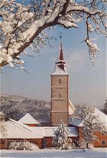 Kirche von Hainfeld im Winter