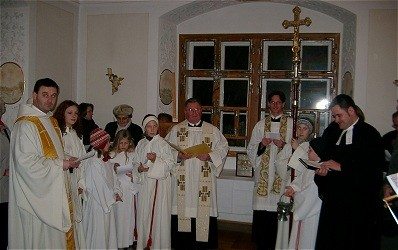 Sich auf die Mitte - Gott - besinnen: Ökumenischer Gottesdienst im Jänner 2004 zur “Gebetswoche für die Einheit der Christen’.