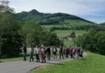 Ökumenische Begegnung unserer Gölsentaler Pfarren. Wanderung von St. Veit nach Schwarzenbach.