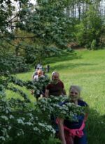 Ökumenische Begegnung unserer Gölsentaler Pfarren. Wanderung von St. Veit nach Schwarzenbach.